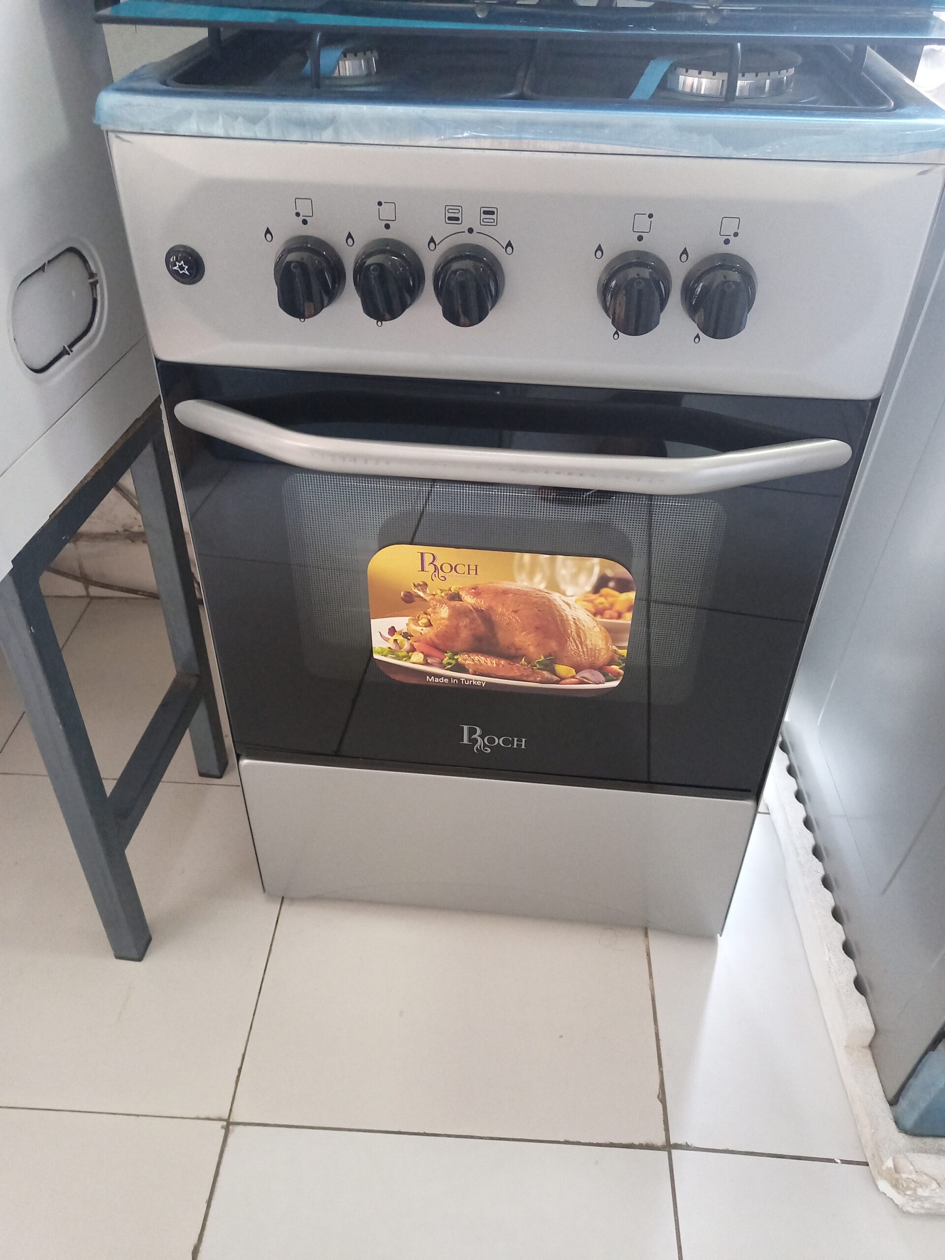 Cuisiniere 4 feux Roche